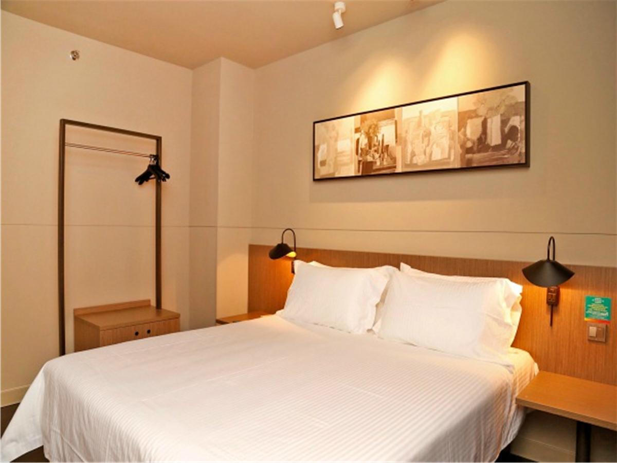 Jinjiang Inn Selected Shenzhen Huanggang Port Huangcheng Plaza Ngoại thất bức ảnh
